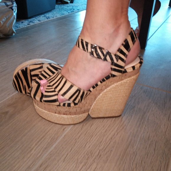 Jessica Simpson Jirie 2 Women's Wedge Sandal Clearance Sale New without Box - Picture 2 of 9